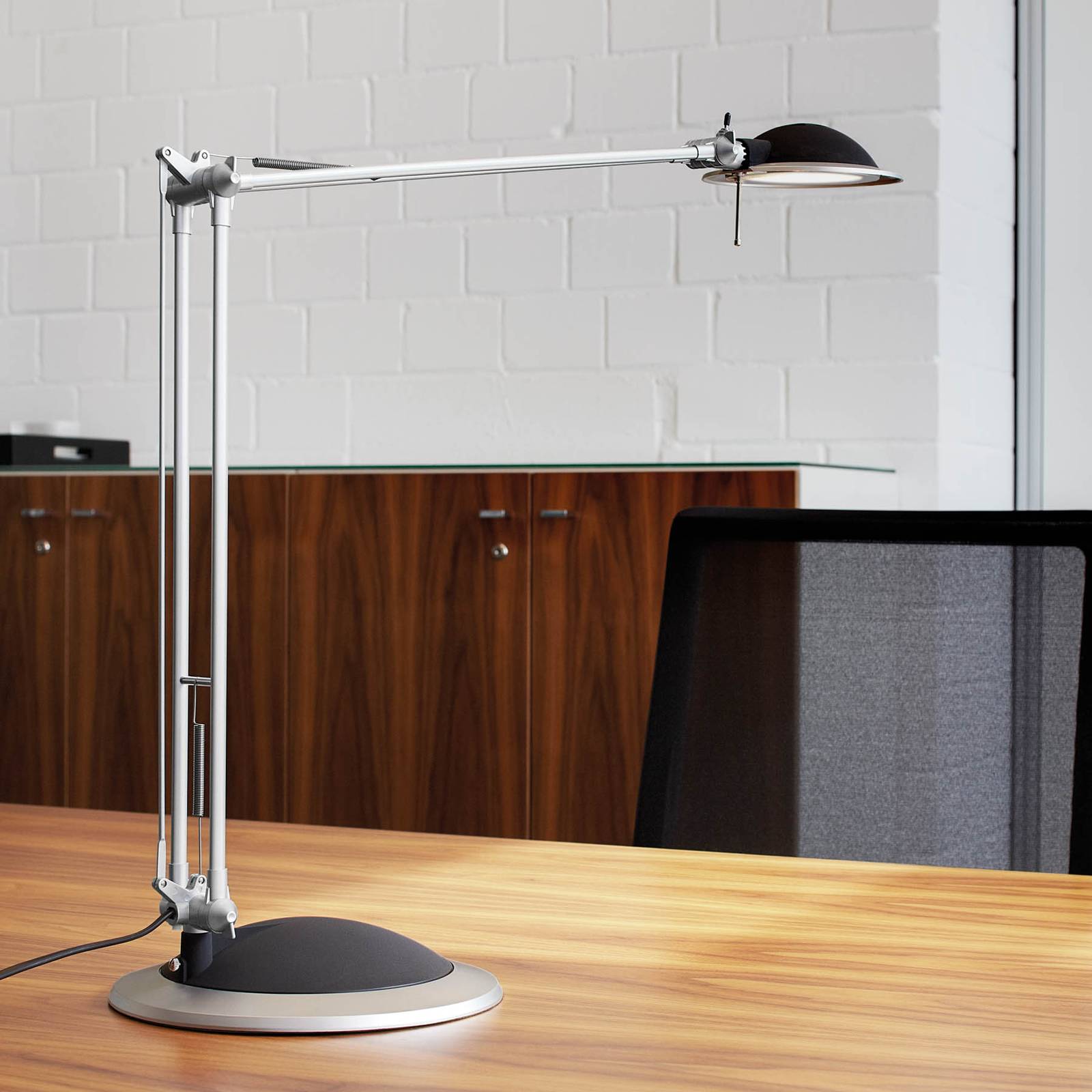 Energiatehokas LED-pöytälamppu Business