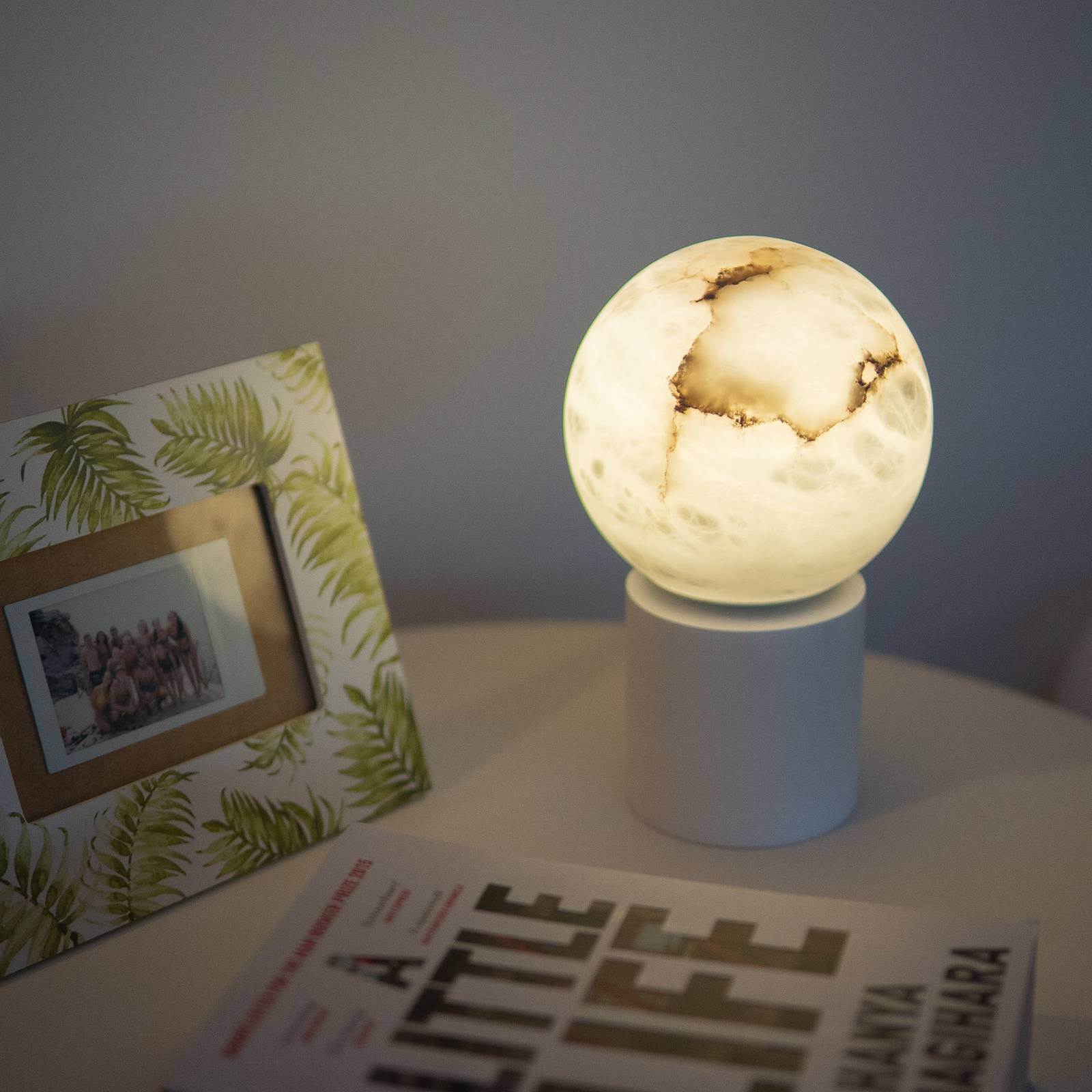 LED-pöytälamppu Tribeca, USB, 24 cm valkoinen