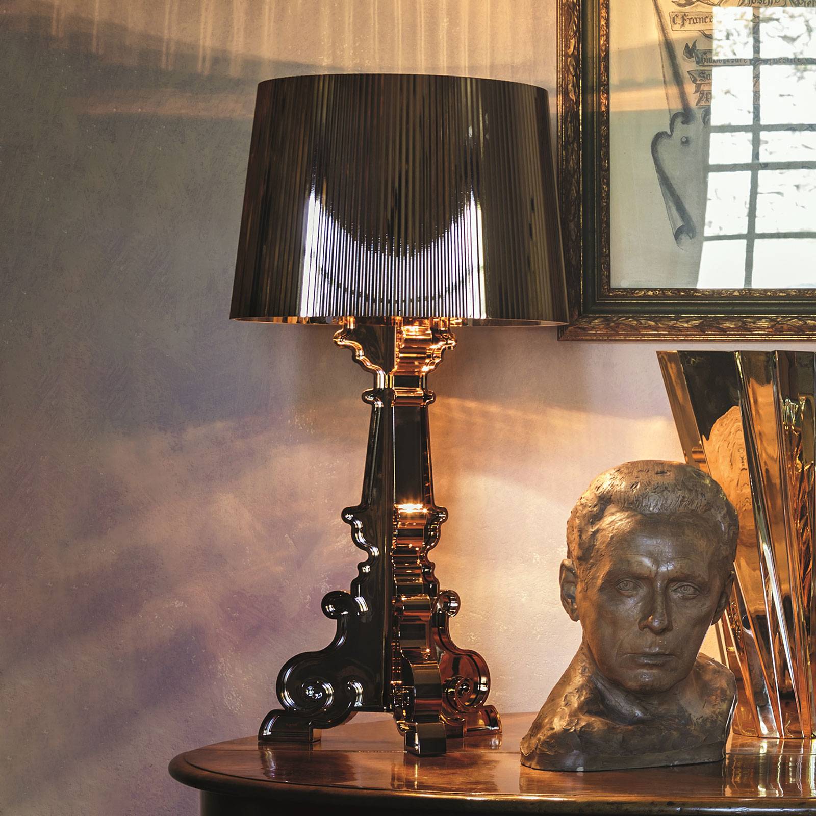 Kartell Bourgie -LED-pöytälamppu, musta