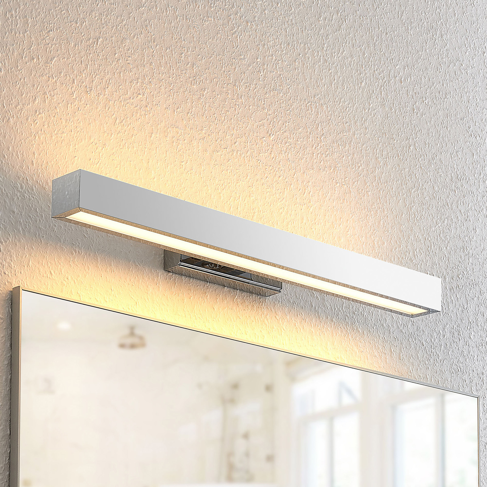 Lindby Tade -LED-seinävalaisin, 60 cm