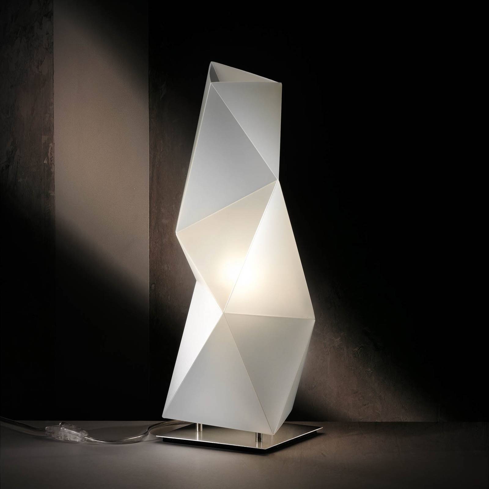 Diamond - design-pöytävalaisin 45 cm