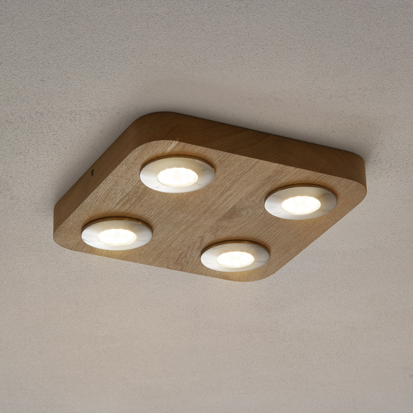 Nelilamppuinen LED-kattovalaisin Sunniva tammea