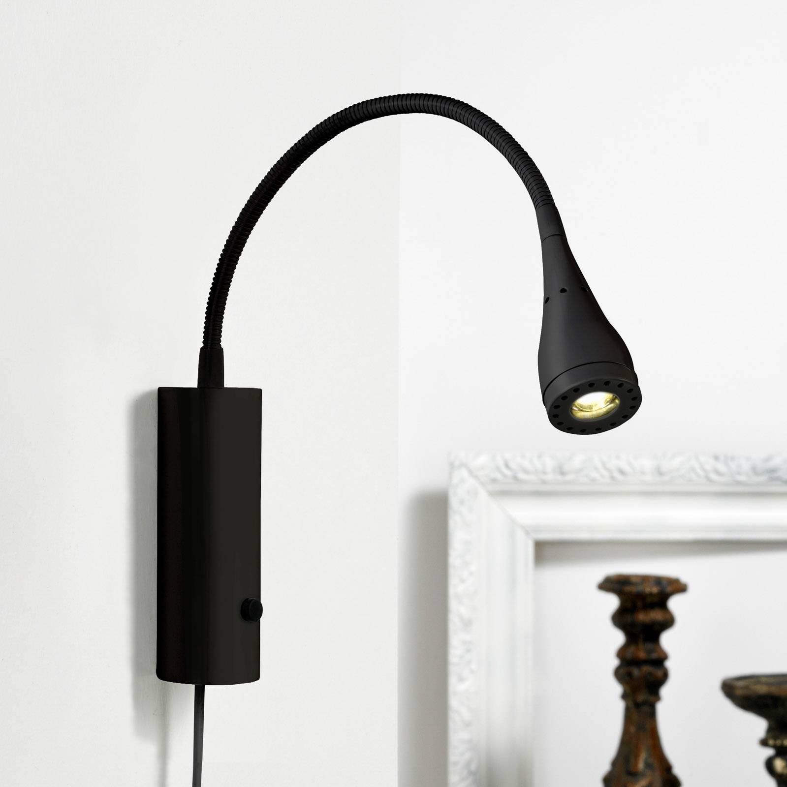 LED-seinävalo Mento joustovarrella, musta