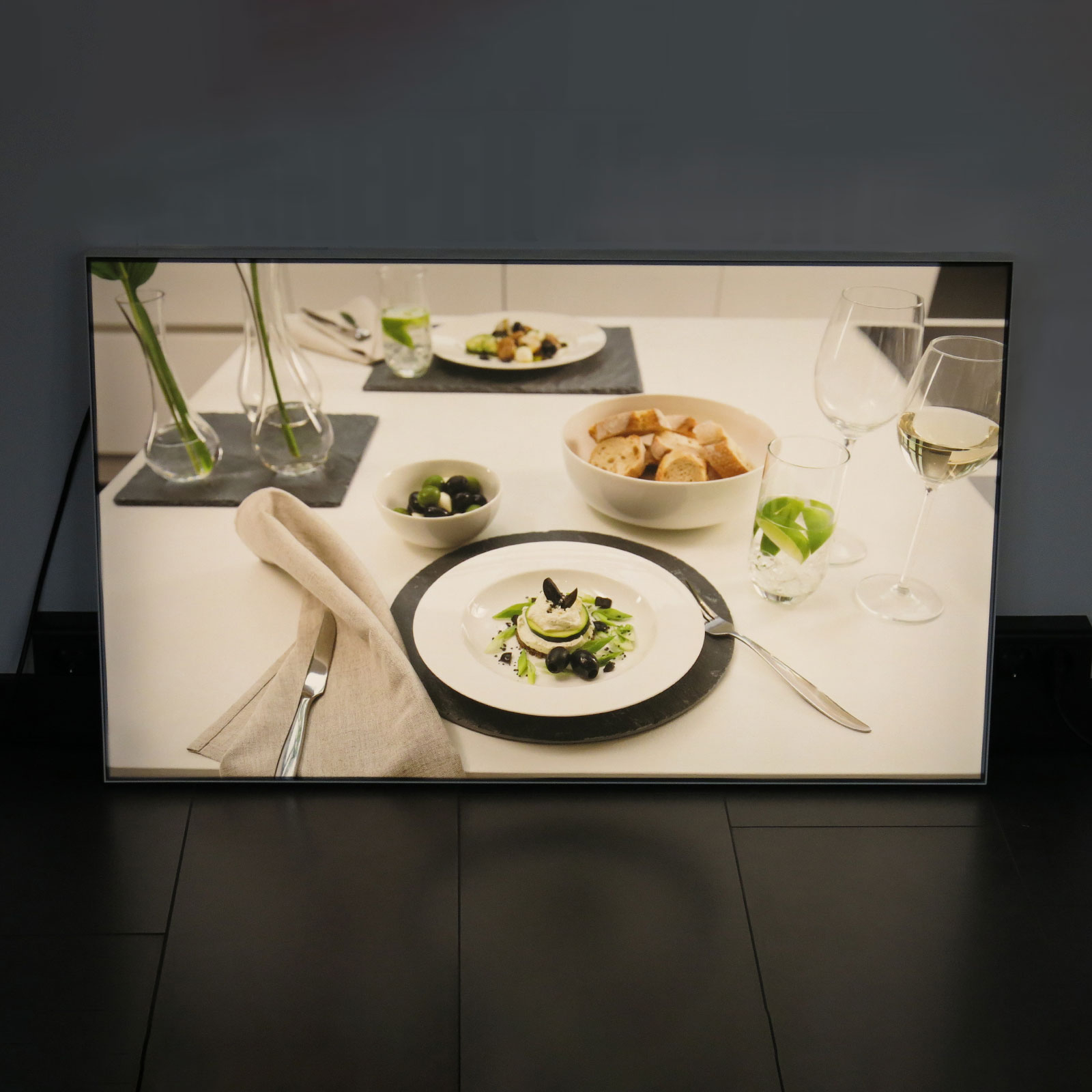 LED-seinävalaisin LGA 2x2 -moduuli, 62,5 x 62,5 cm