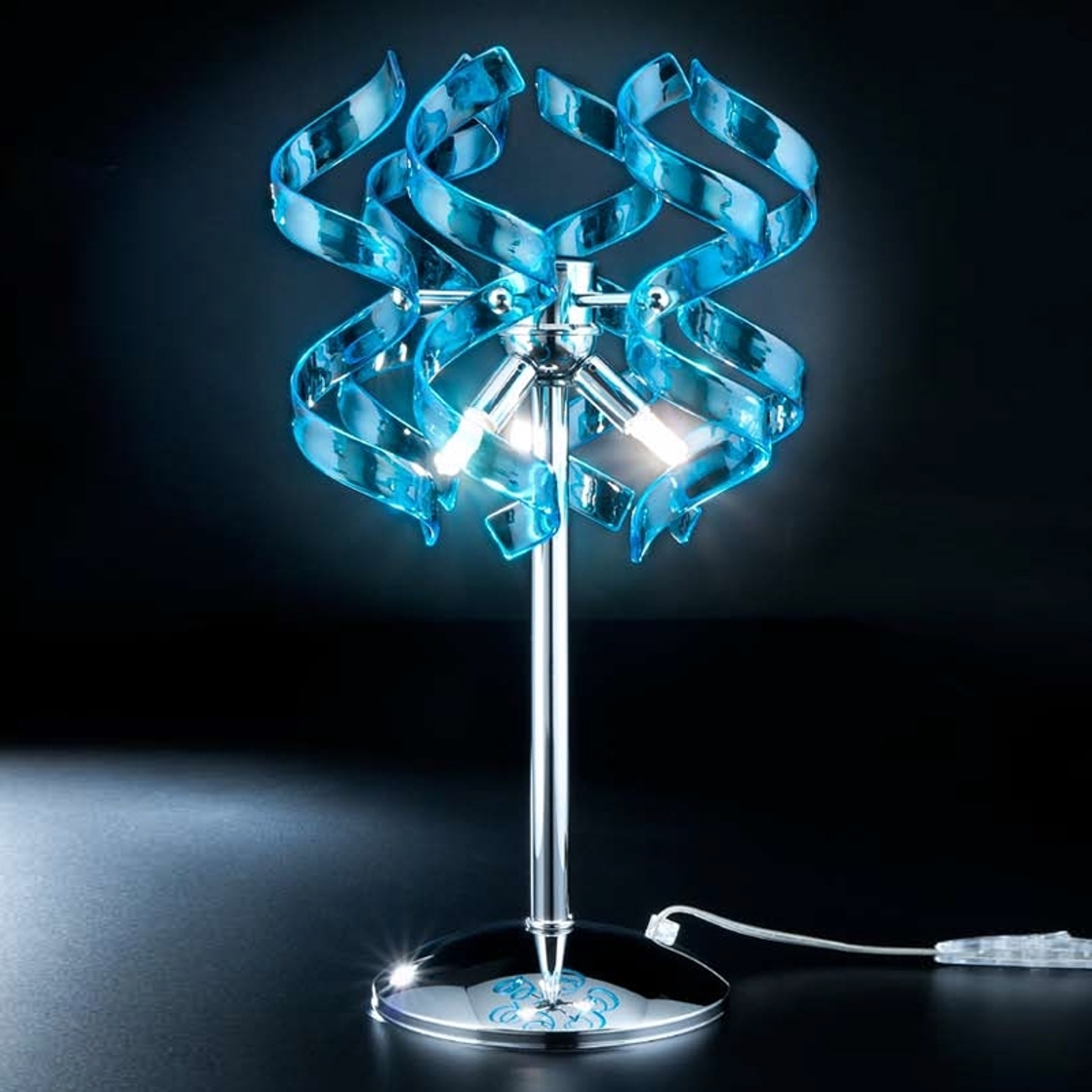 Kiehtova pöytävalaisin Blue