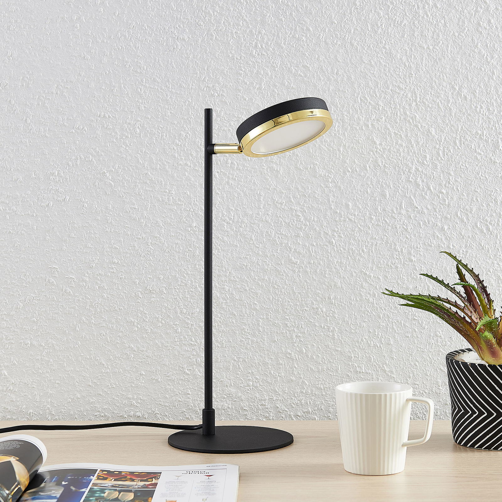 Lindby Alsani -LED-pöytävalaisin
