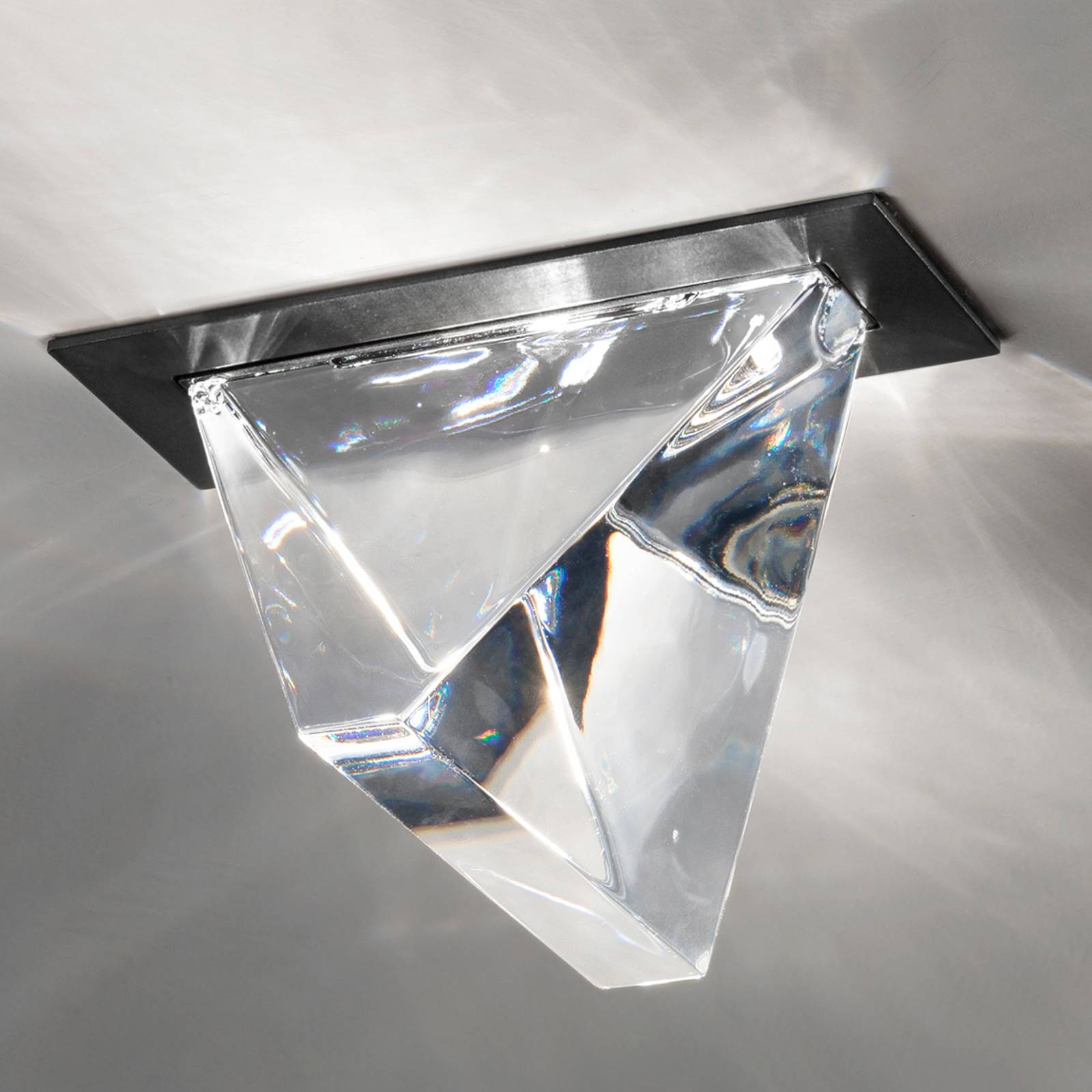 Fabbian Tripla -LED-kattouppovalaisin antrasiitti