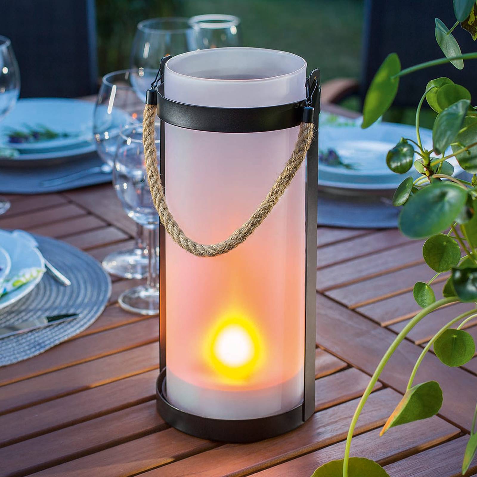 Aurinkokäyttöinen lamppu Jasmin, liekkiefekti