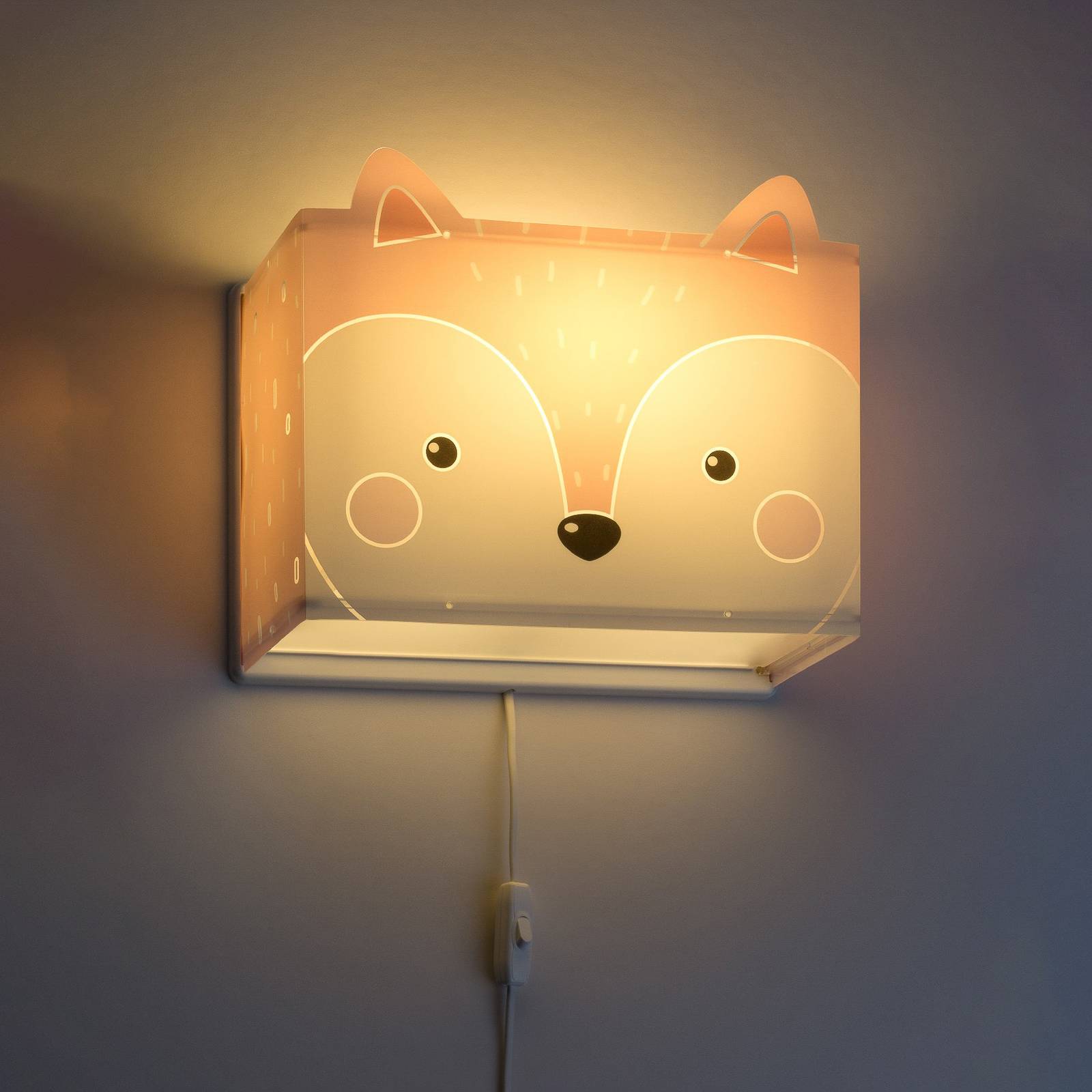 Lastenhuoneen seinälamppu Little Fox pistokkeella