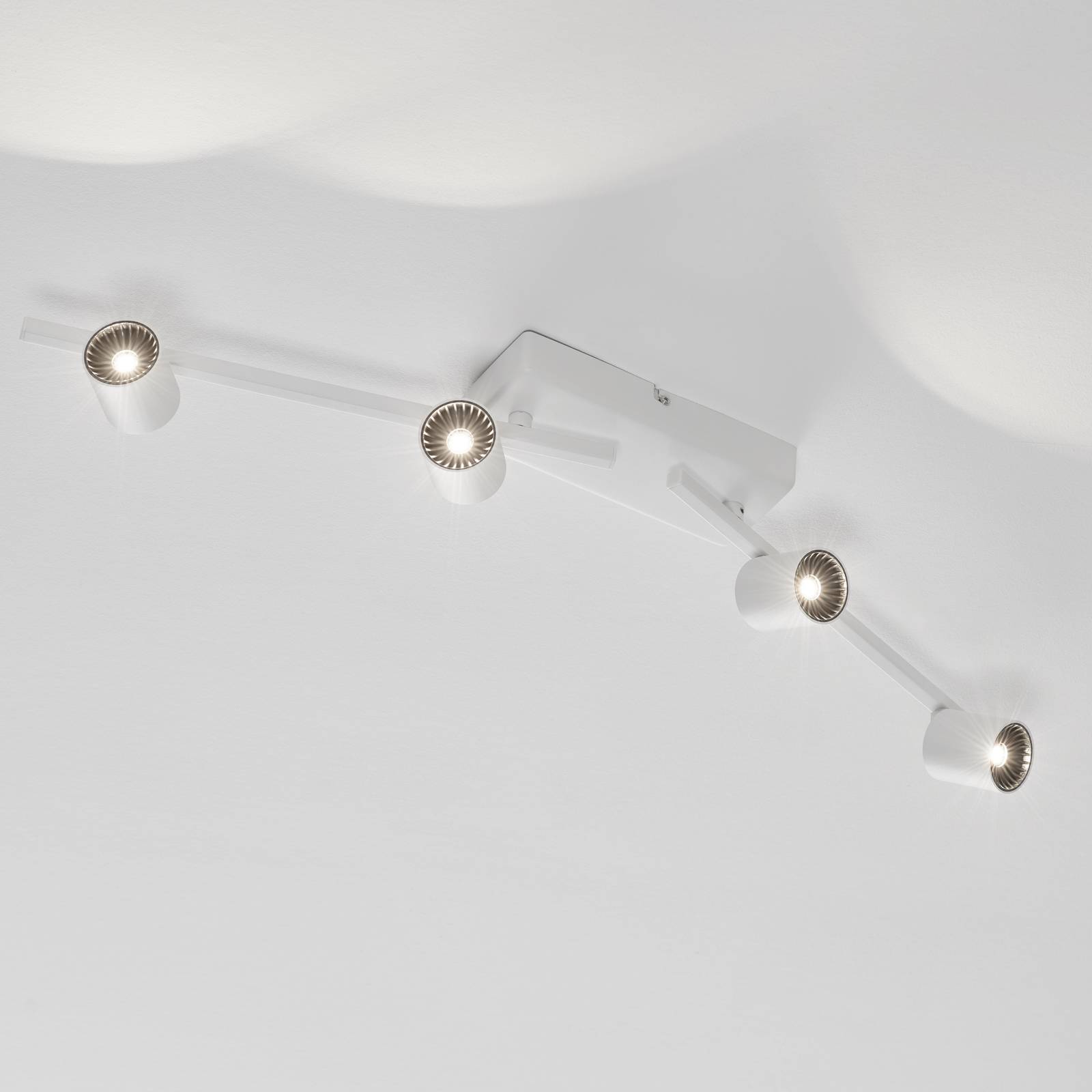 LED-kattokohdevalo Rinik, 4-lamppuinen, pitkä