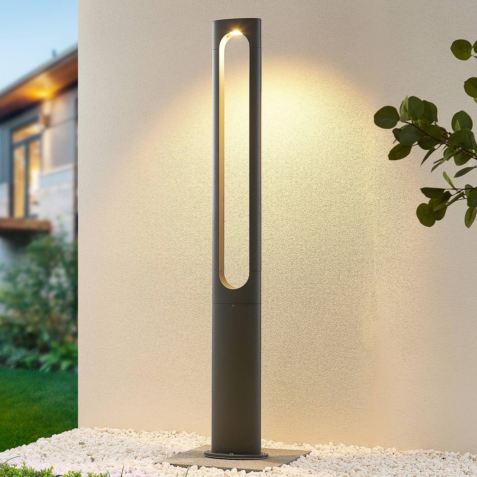 Lucande Dovino -LED-pylväsvalaisin, 150 cm