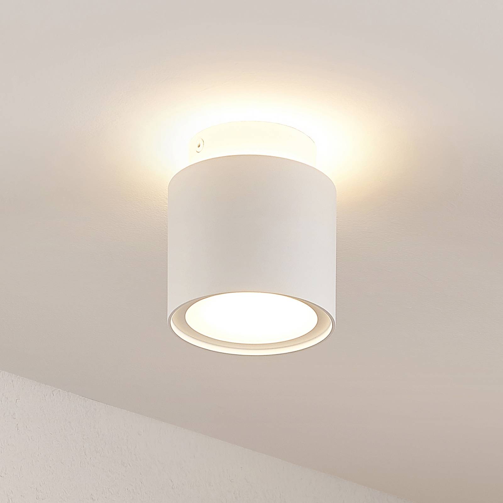Arcchio Walisa -LED-kattovalaisin maitolasia