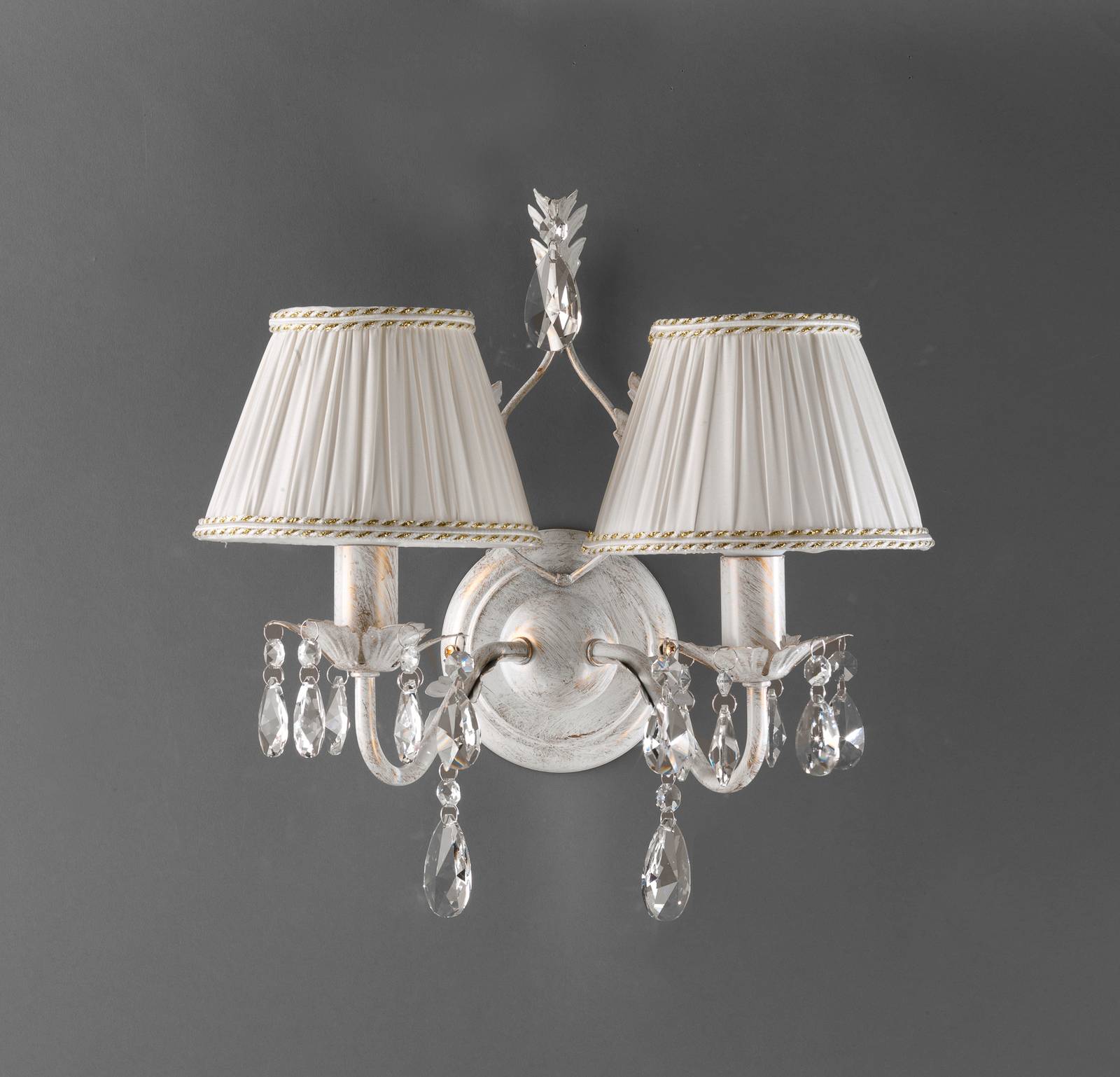 Seinälamppu Karen tekstiilivarjostimilla 2 lamppua