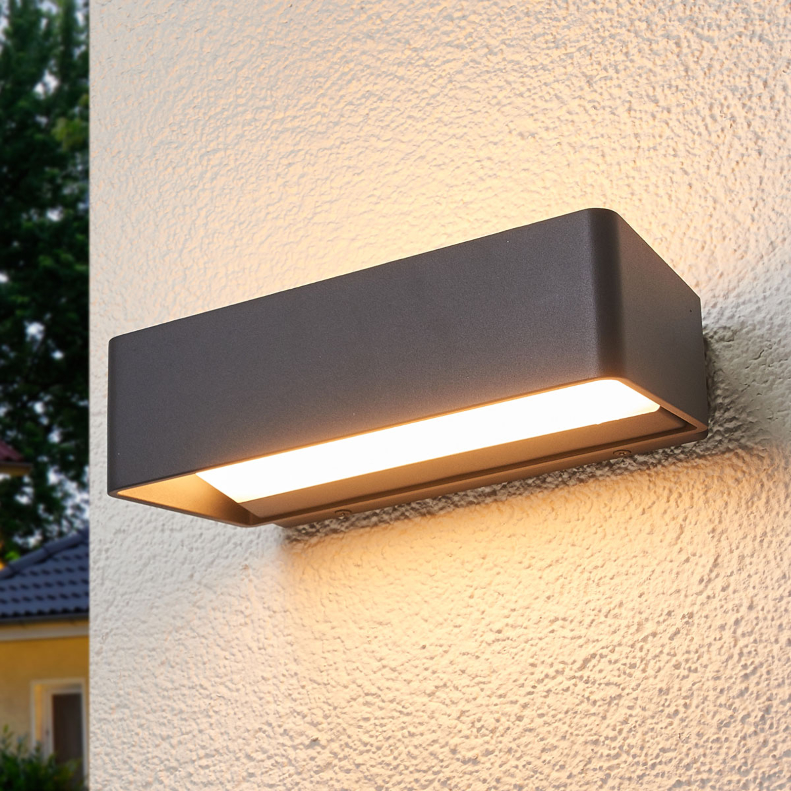 Logan - kodikas LED-ulkoseinävalaisin, IP65
