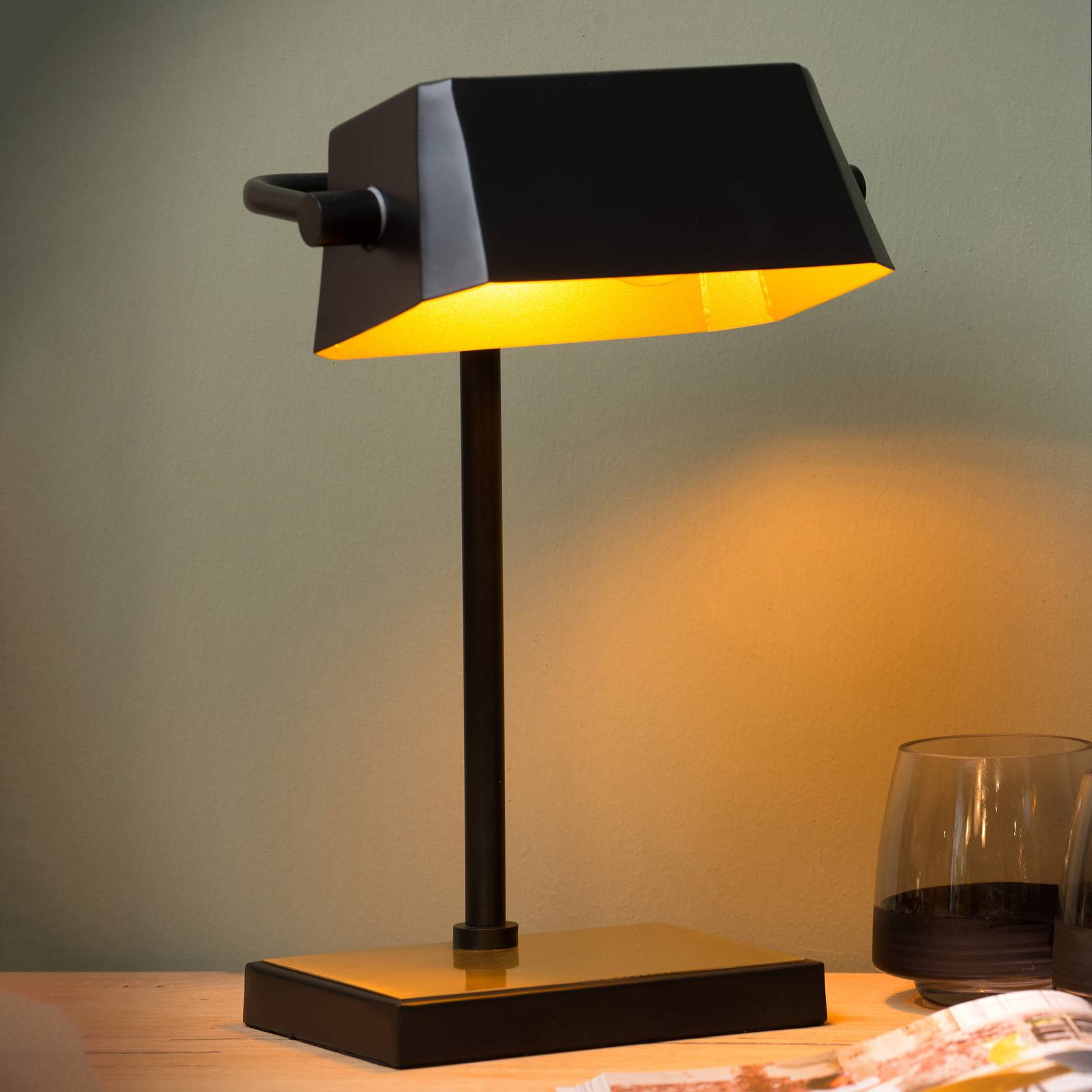 Pöytävalaisin Lance musta, matta kulta