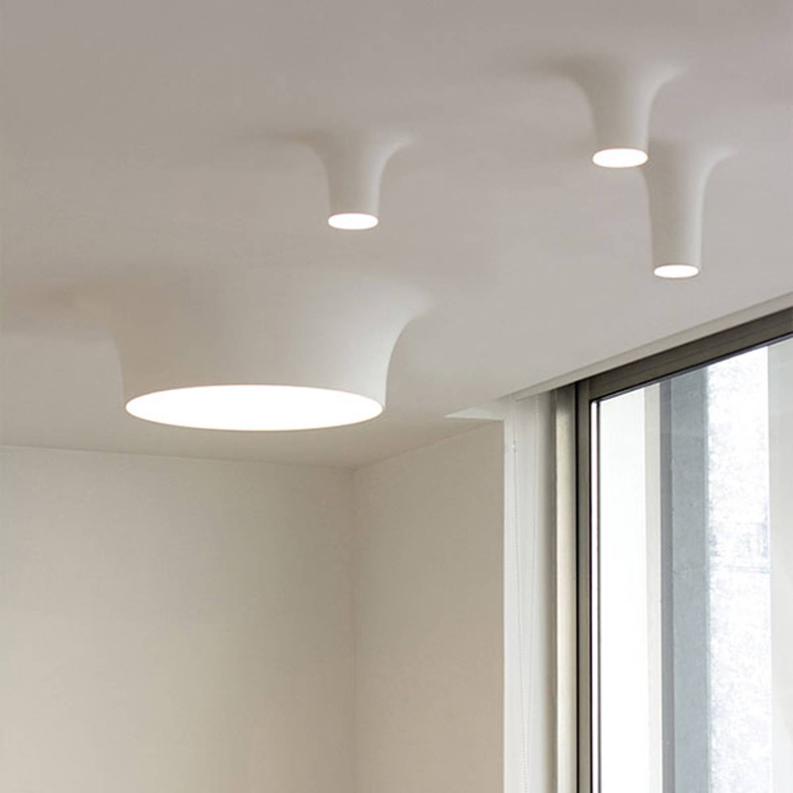 LED-kattouppolamppu 8935B, 2 700K, 68x68cm