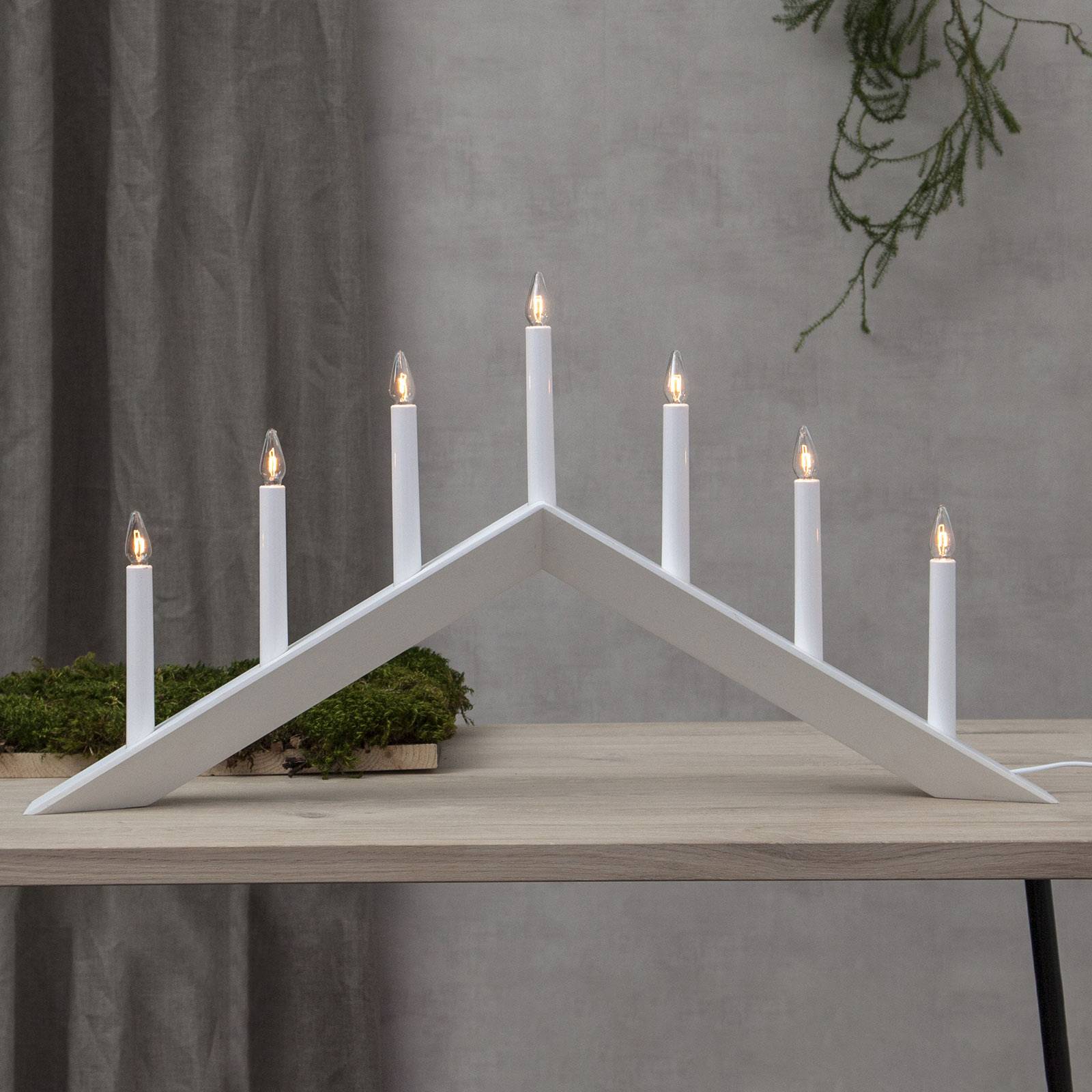 Kynttelikkö Arrow, loiva, 7-lamppuinen, valkoinen