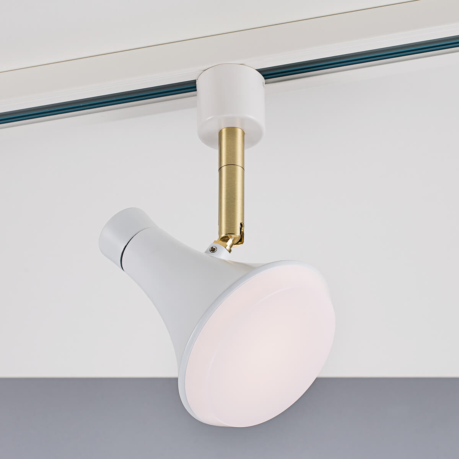LED-kohdevalaisin Sleeky Link-suurjännitekiskoon