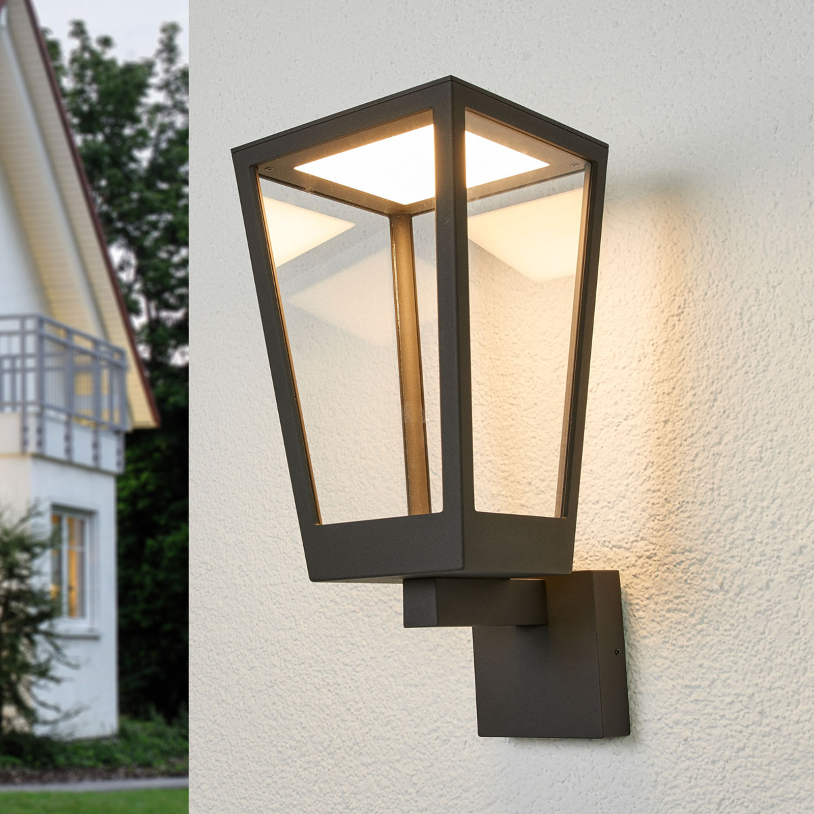 Lyhtymallinen LED-ulkoseinävalaisin Chaja