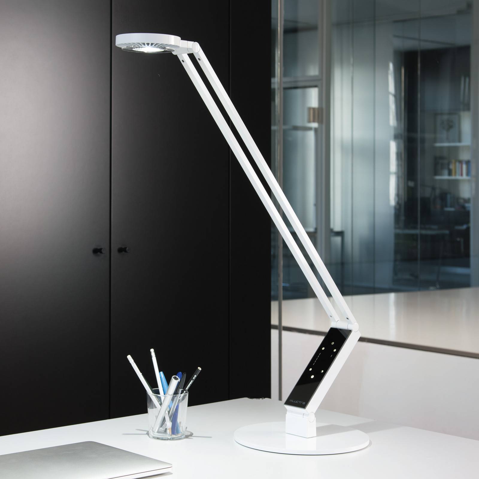 Luctra LED-pöytälamppu TableProRadial valkoinen
