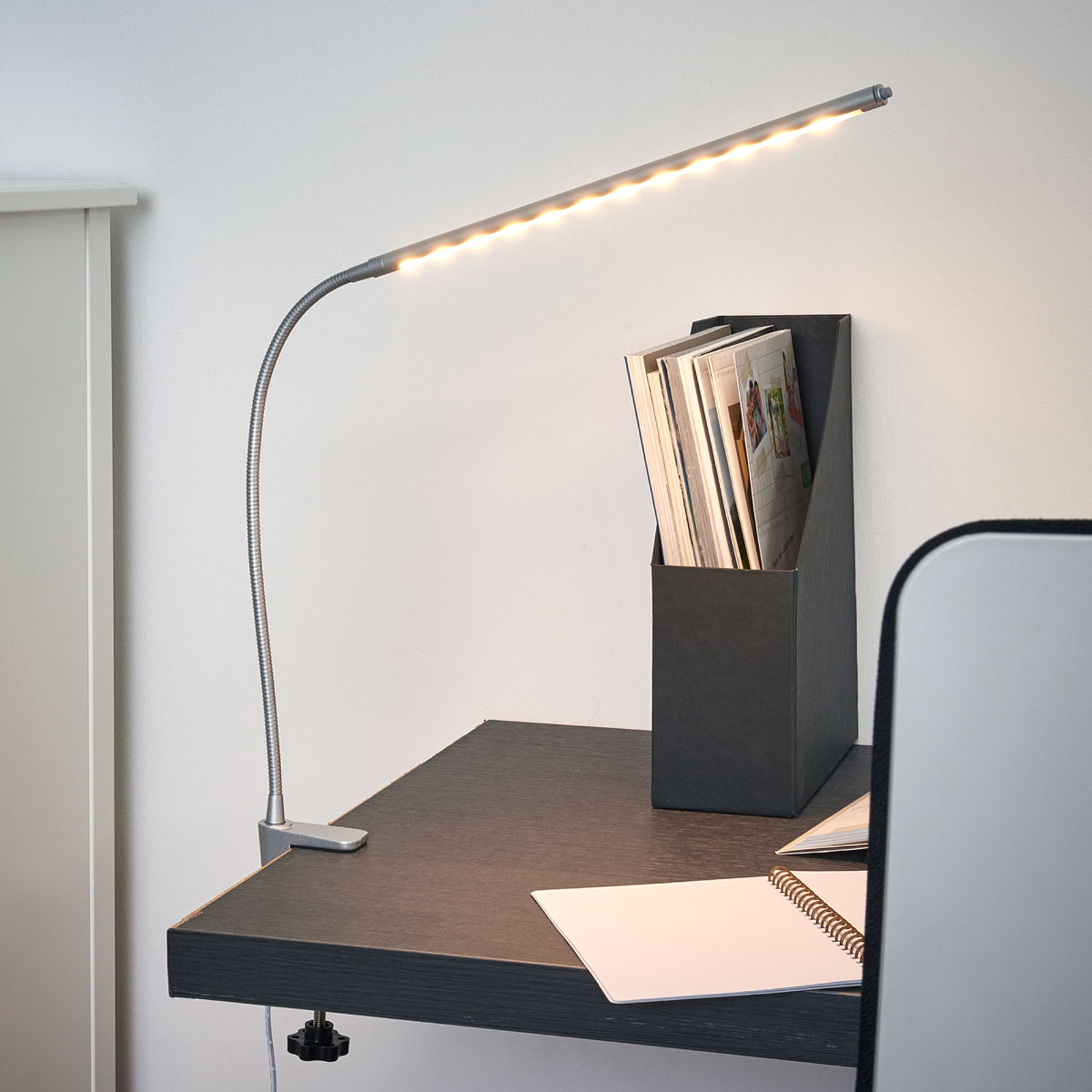 Kirkas LED-nipistinvalaisin Anka