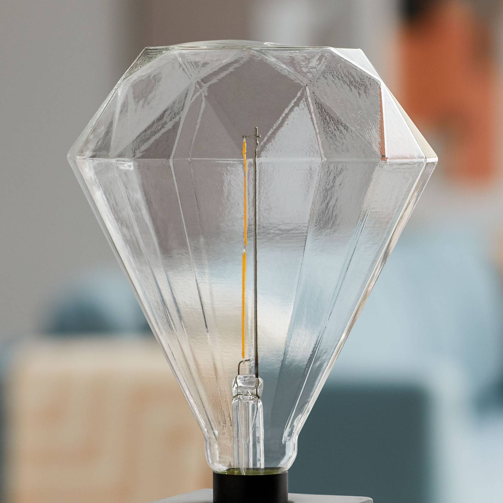 Philips Diamond giant LED-lamppu E27 4W