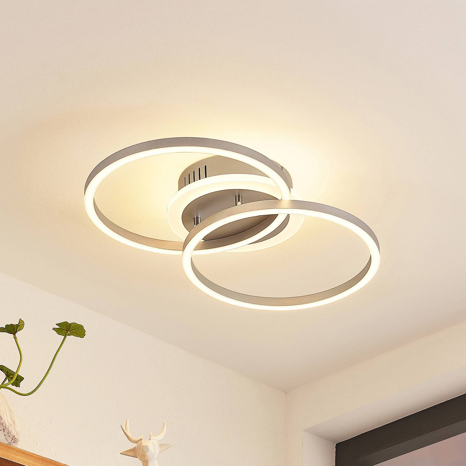 Lindby-LED-kattovalaisin Fjardo CCT renkaat, hopea