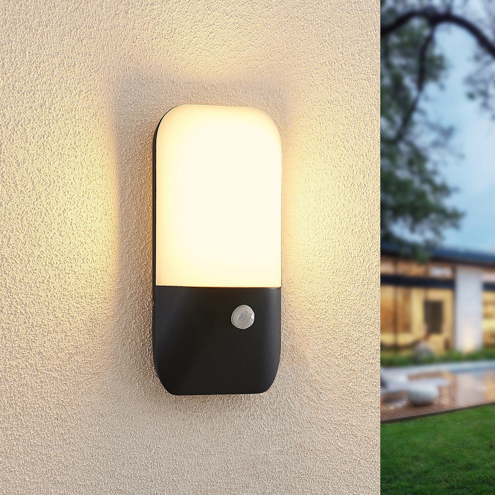 Lucande Bazilea LED-anturi-ulkoseinälamppu
