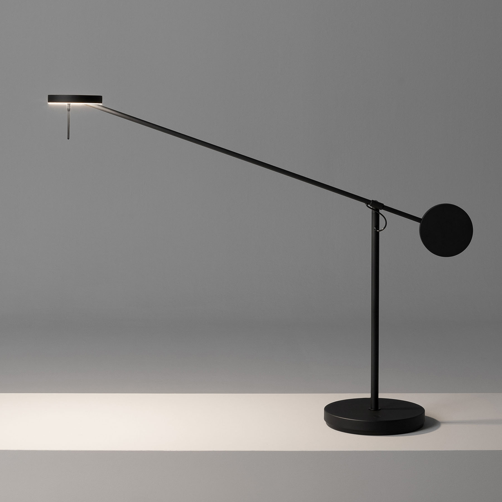 Grok Invisible -LED-pöytälamppu 2700K touchdimmer