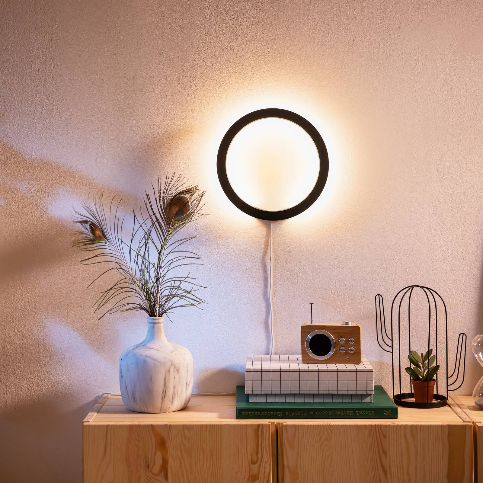 Philips Hue Sana LED-seinävalaisin, RGBW, musta