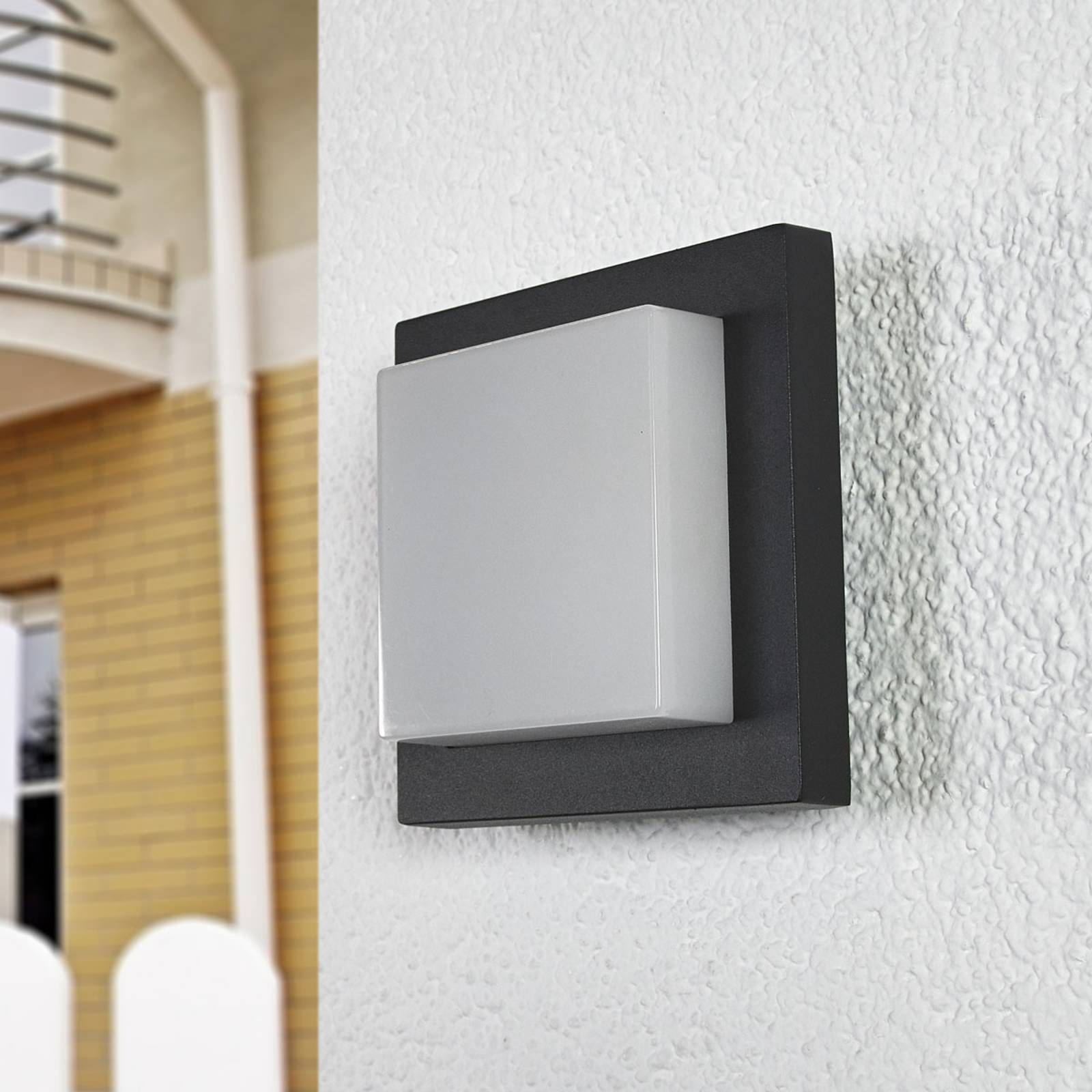 Hillitty LED-ulkoseinävalaisin Celeste